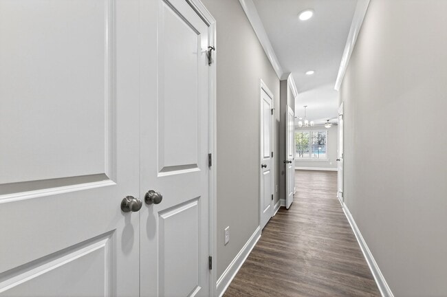 Building Photo - Charming Craftsman-Style 3-Bedroom Townhome in Garner!