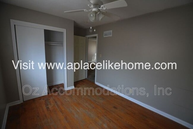 Building Photo - 1606 N 63 Pl