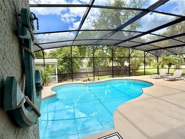Building Photo - 102 Titan Dr