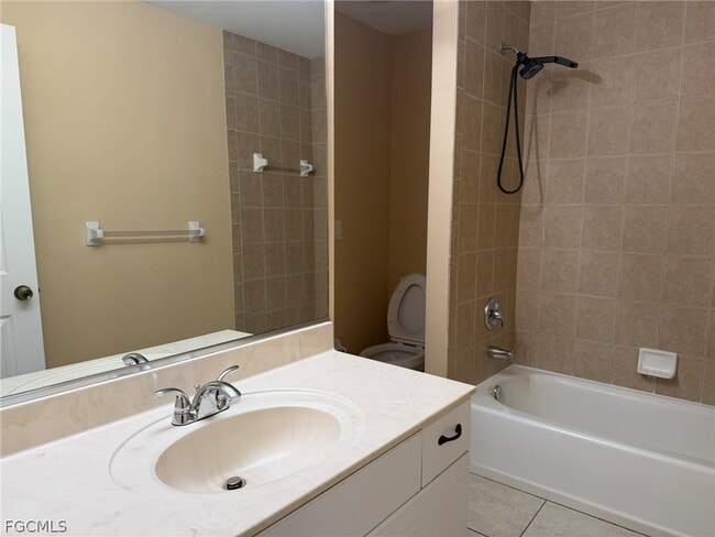 Building Photo - 2553 NW 21st Ave