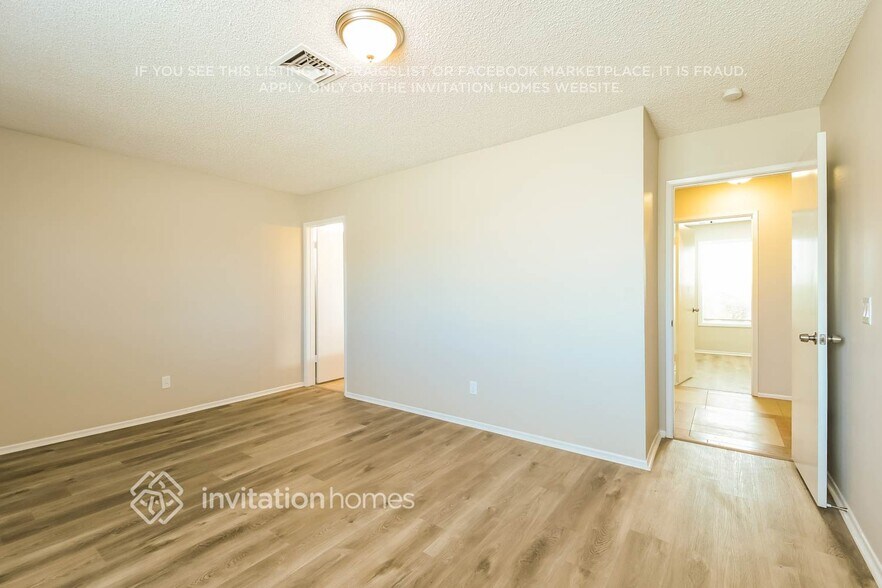 Building Photo - 6340 W Grandview Rd