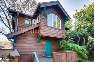 Building Photo - Wonderful 2 Bed Forest Grove Apartment Waiting For You!!! NEW PRINCE and REDUCE SECURITY DEPOSIT!!!