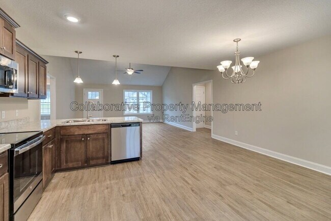 Building Photo - 338 Tallulah Bend