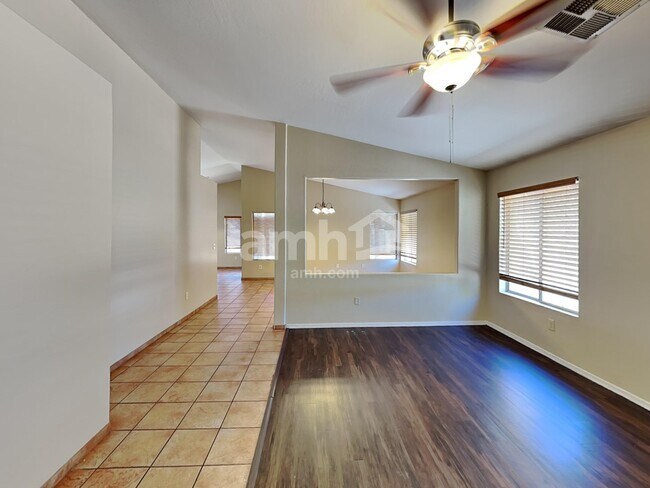 Building Photo - 720 S Ithica St