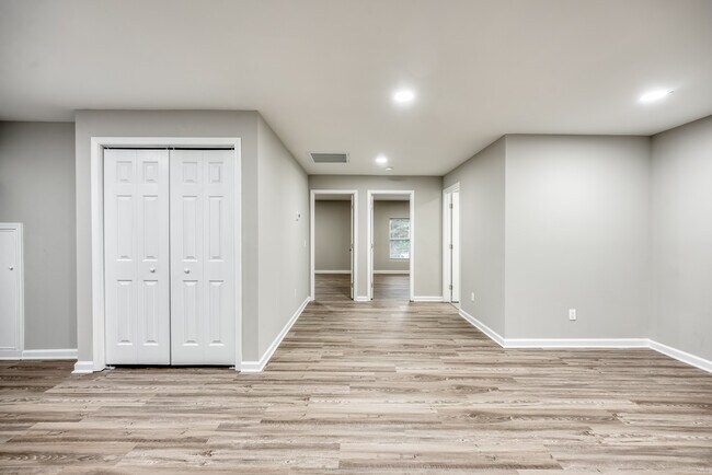 Building Photo - 5494 Saddle Club Rd