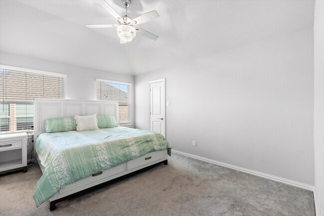 Building Photo - 1412 Summer Ln