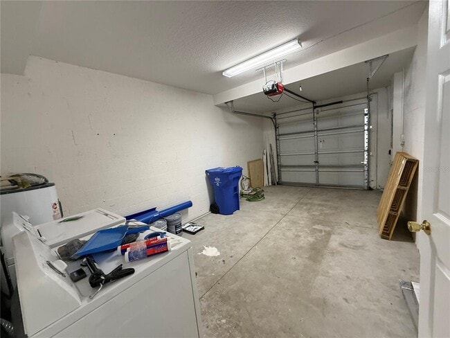 Building Photo - 20460 Needletree Dr