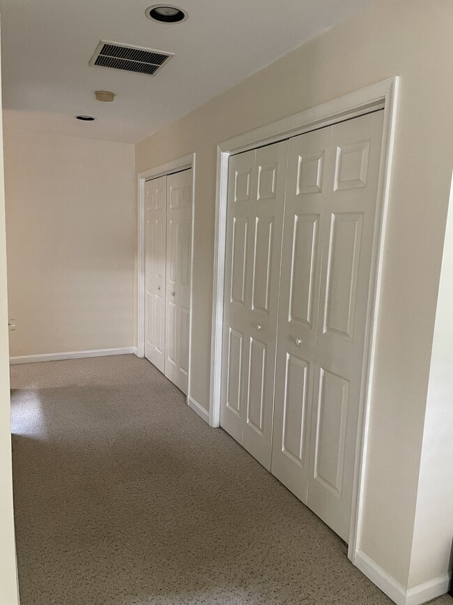 Building Photo - 2858 Powell Creek Dr