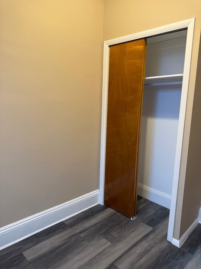 Building Photo - 1125-1160 60th St