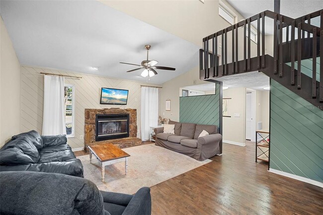 Building Photo - 402 72nd St NW