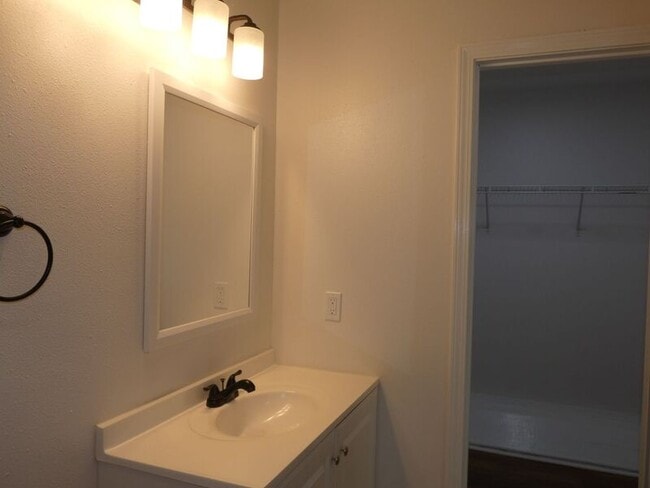 Building Photo - 5301 Jeremy Dr