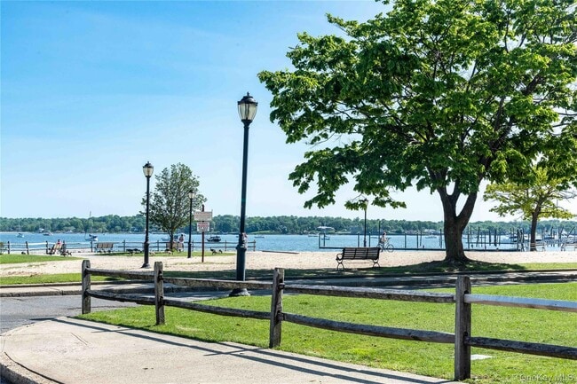 Building Photo - 7 B Orchard Beach Rd