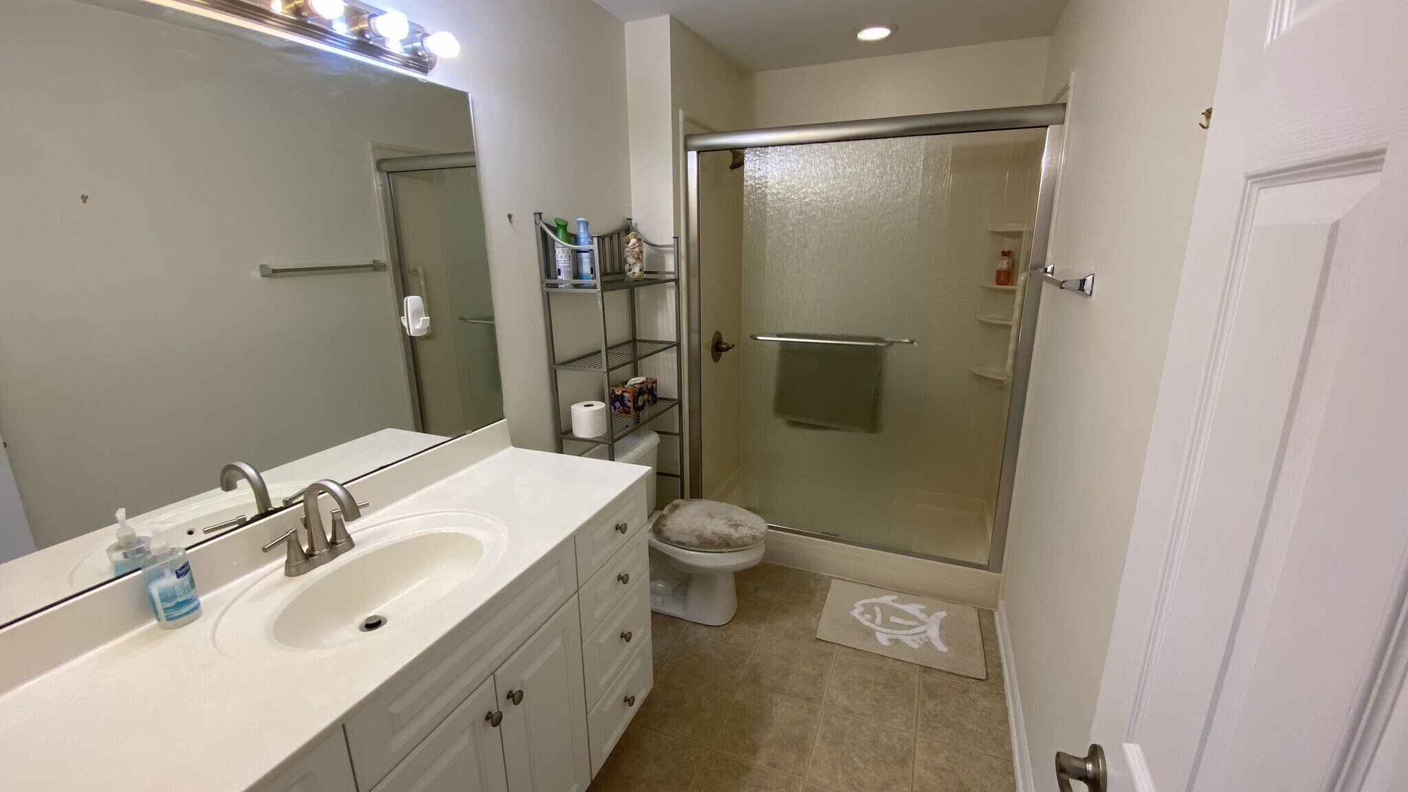 Building Photo - 1041 Bridgeport Way