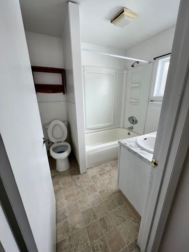 Building Photo - 4404 Forrest Rd