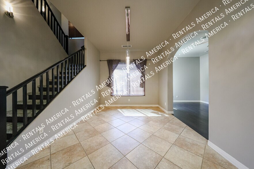 Building Photo - 21665 S 215th Pl