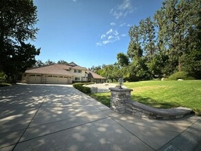 Building Photo - 1635 Larkfield Ave