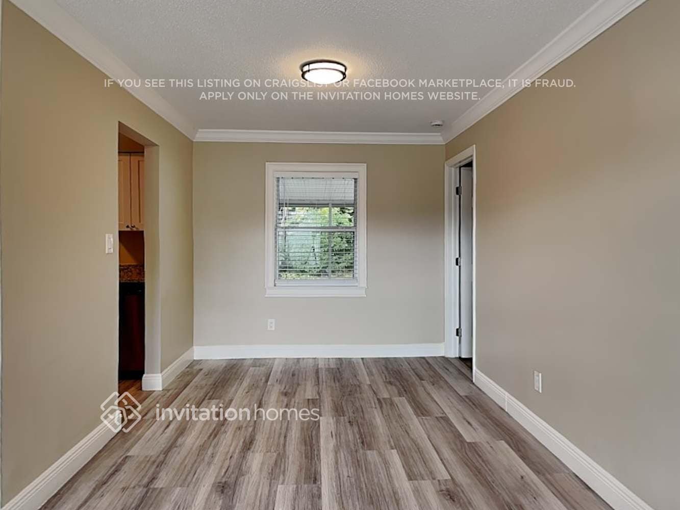 Building Photo - 1557 Nottingham Dr