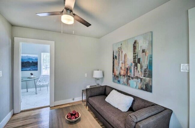 Building Photo - 5224 Leeland St