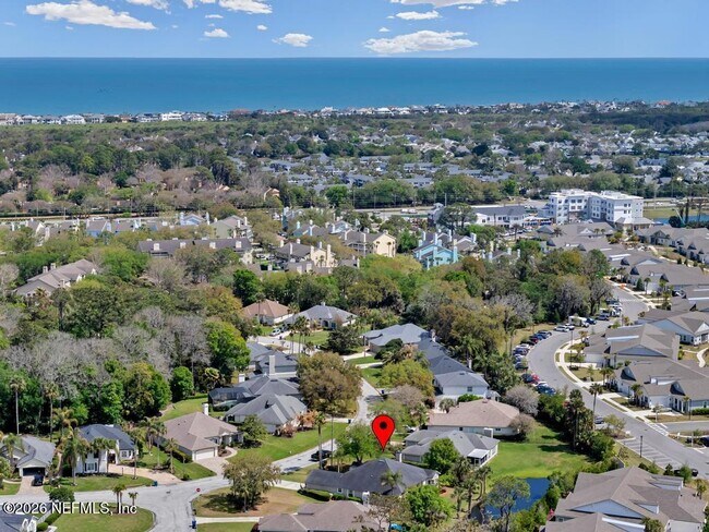 Building Photo - 137 Oak View Cir