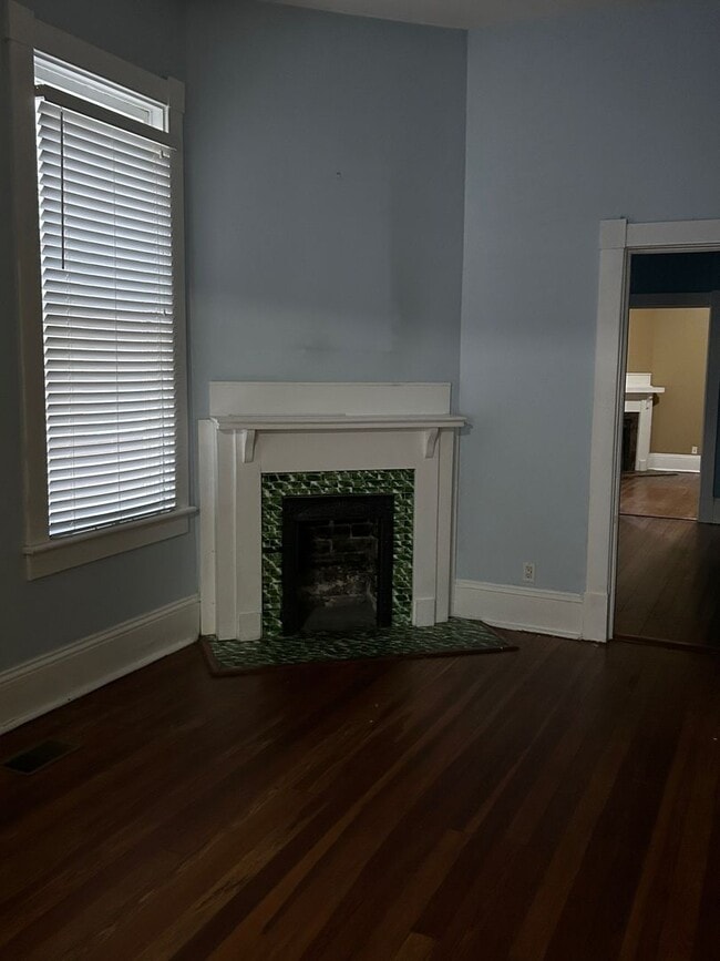 Building Photo - Savannah 1ST Floor of Duplex on Whitaker Street @ 34th-Near Forsyth Park