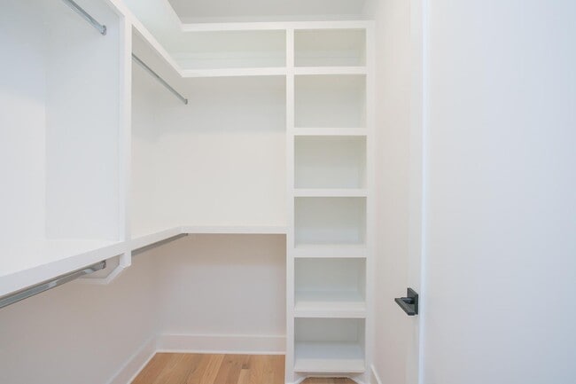 Building Photo - 1611 Century St