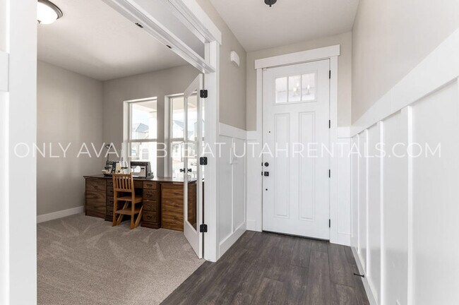 Building Photo - 3935 W 1700 N