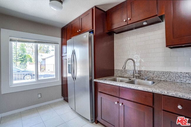 Building Photo - 3046 Chadwick Dr