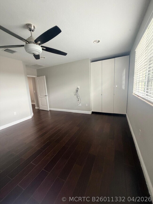 Building Photo - 7644 Foxcroft Ln