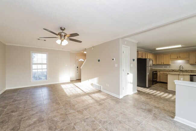 Building Photo - 763 Silver Sands Dr