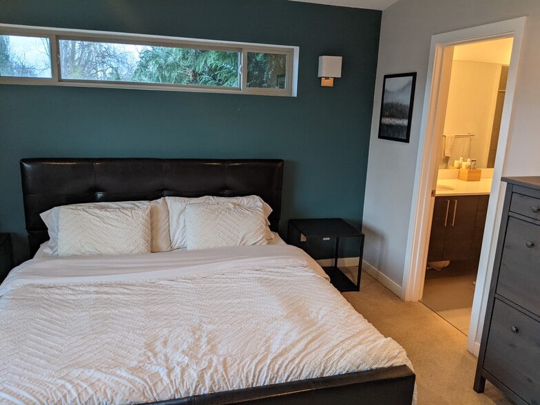 master bedroom - 321 21st Ave