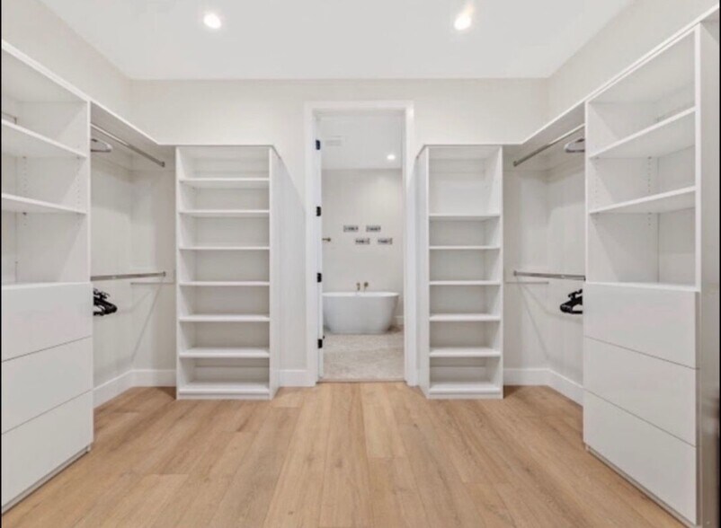 Building Photo - 2743 N Keystone St