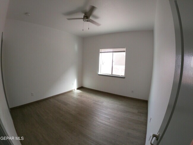 Building Photo - 14304 Gil Reyes Dr