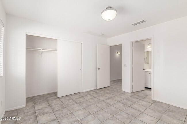 Building Photo - 8339 W Elm St