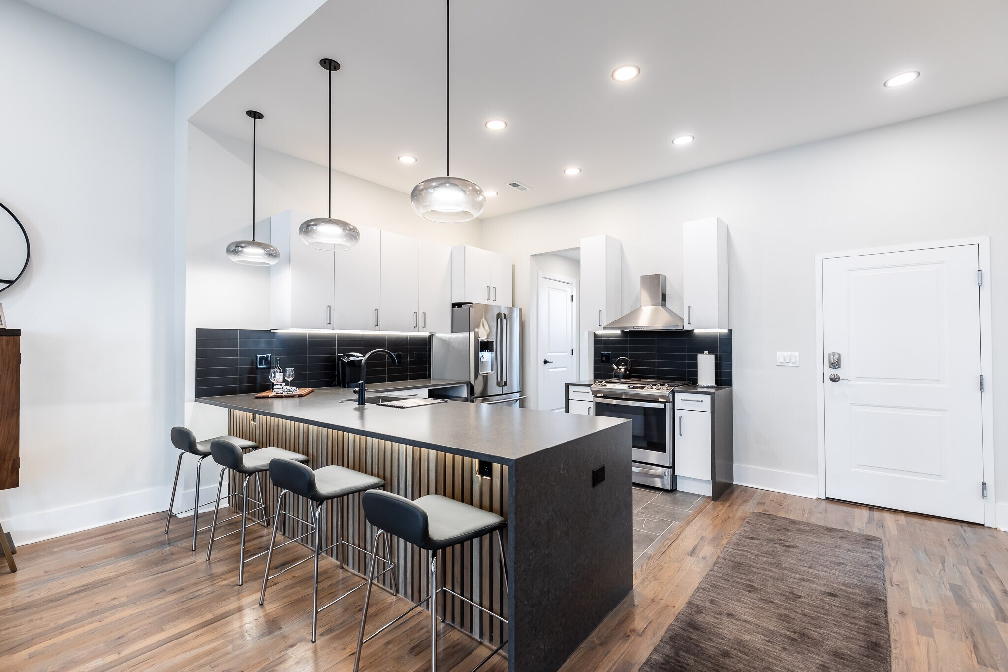 Building Photo - 795 E McMillan St