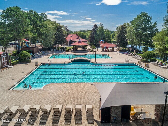 Building Photo - 9093 Fallsmill Dr