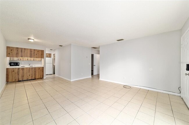 Building Photo - 5131 SE 29th St