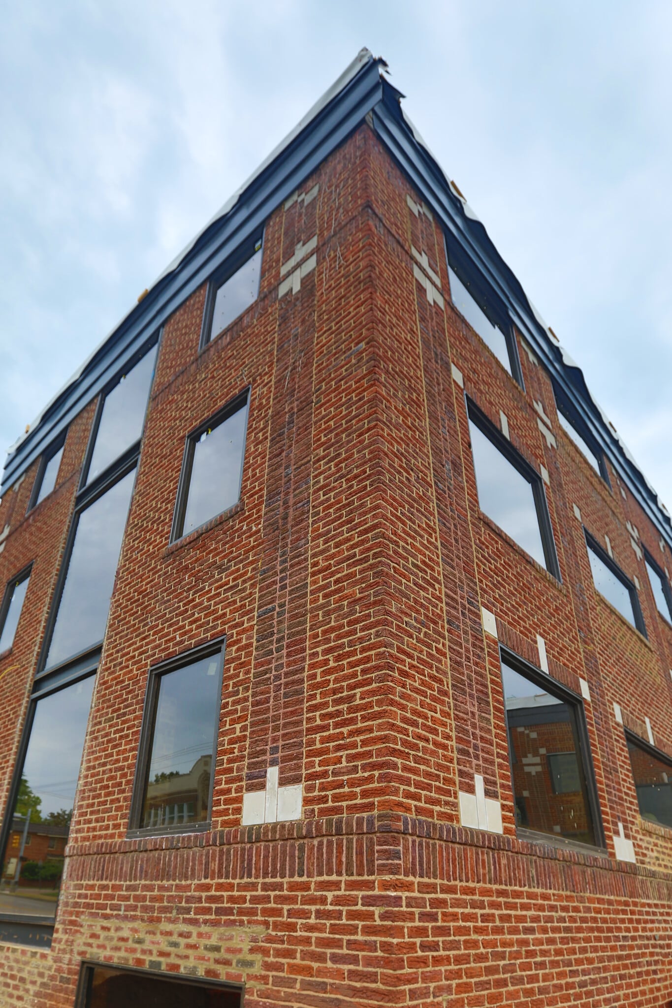 Building Photo - 144 E 21st St