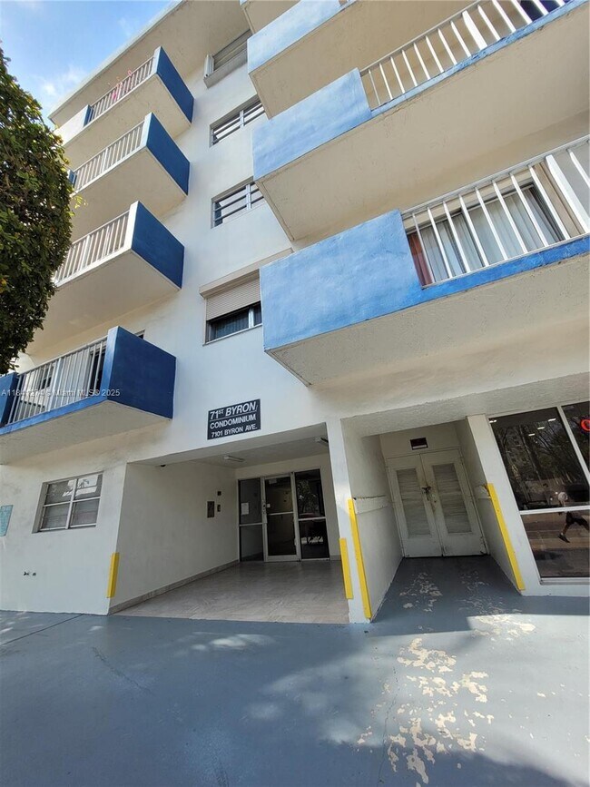 Building Photo - 7101 Byron Ave