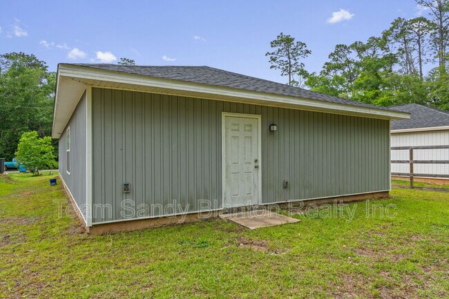 Building Photo - 3210 Electra Dr