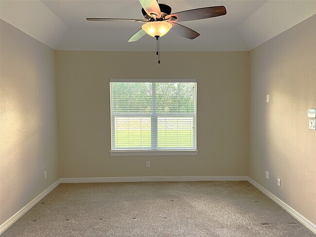 Building Photo - 9723 Highland Pointe Dr