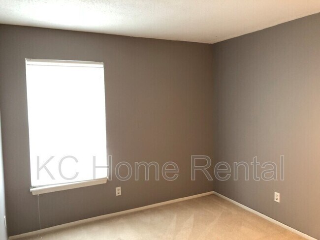 Building Photo - 8506 W 108th Pl