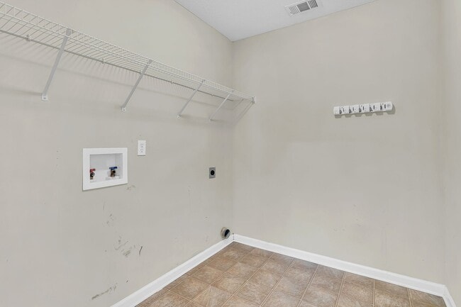 Building Photo - 3 Bedroom 2 Bathroom Home in Hampton Place subdivision - Pooler GA