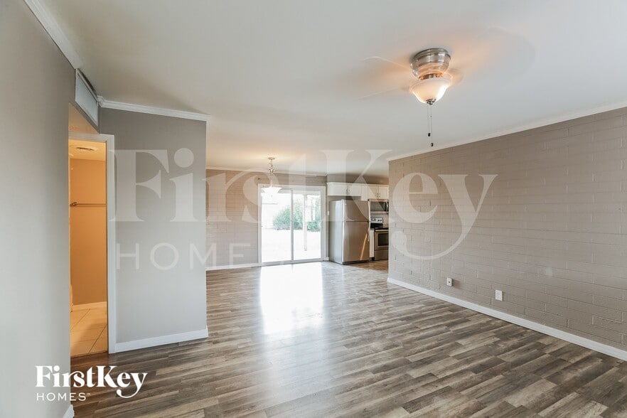 Building Photo - 14832 N 35th Pl