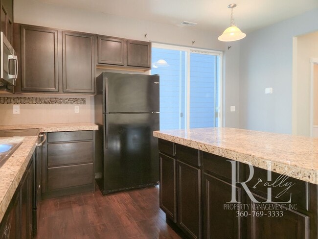 Building Photo - Effortless Elegance in Caldart Heights, Po...