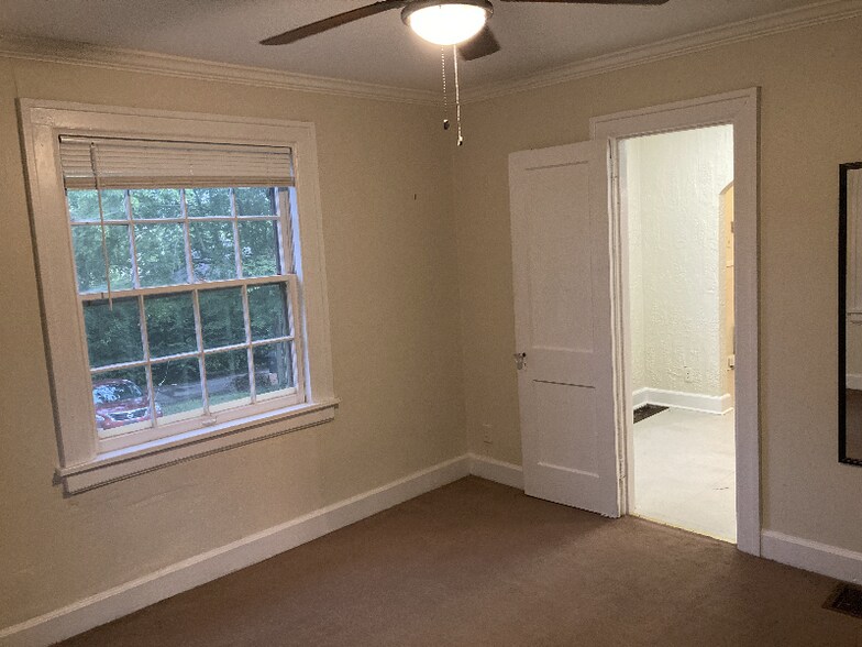 Building Photo - 3145 Parthenon Ave