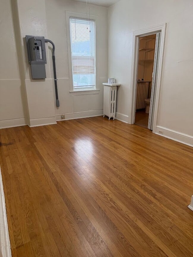 Building Photo - 1830 Perkiomen Ave