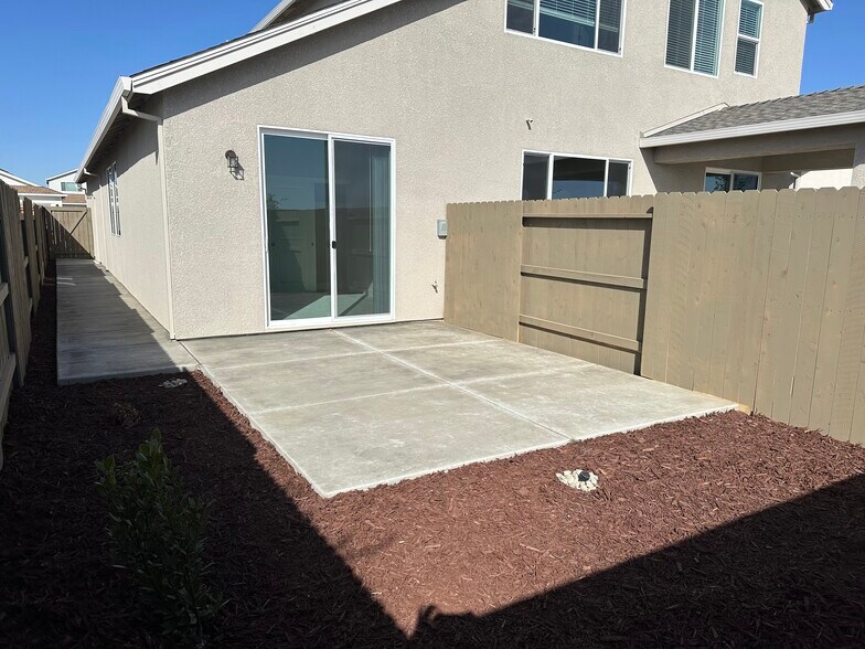 Building Photo - 3040 Vaughn Way