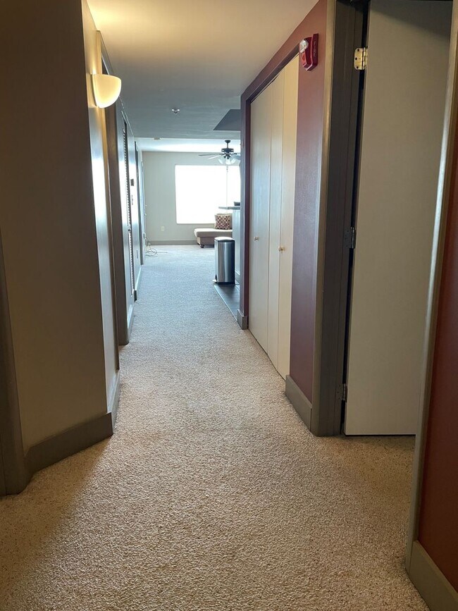 Building Photo - Lake Plaza #904- 3BD/2BA Available for FALL 2026! Rent includes use of ONE parking space in Lake ...