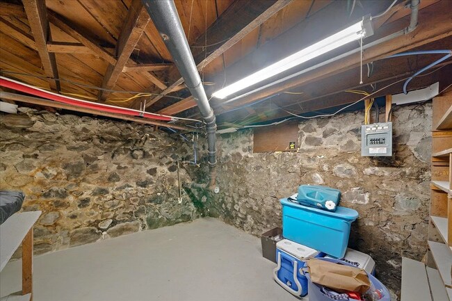 Building Photo - 2722 W Sinto Ave