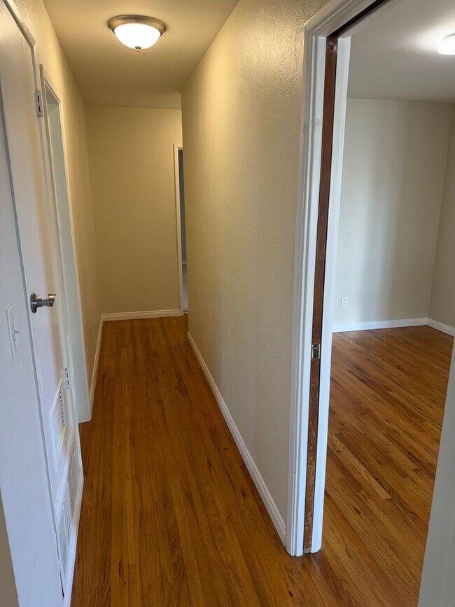 Building Photo - 1514 Chalcedony-